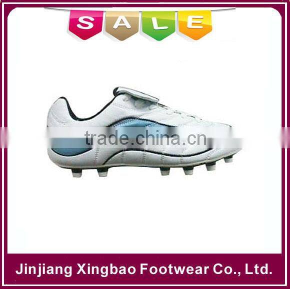 2015 Field Cleats Spikes Football Shoes Football Spikes Mens Shoes Spikes Soccer FG Football Shoes Sports Training Sneakers