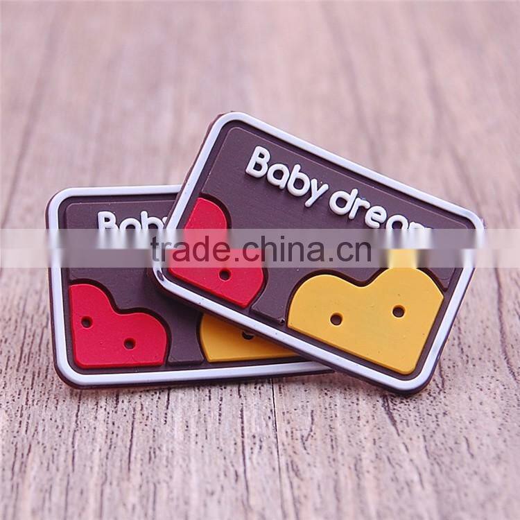 Private indonesia red shield shape pvc label for suitcase flannel shirt