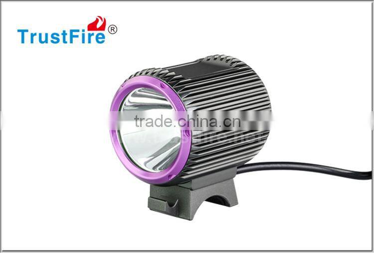 Latest mountain bicycle accessories D015 rechargeable bike lights by Cree xml t6 led bicycle headlights 580LM bicycle rear light