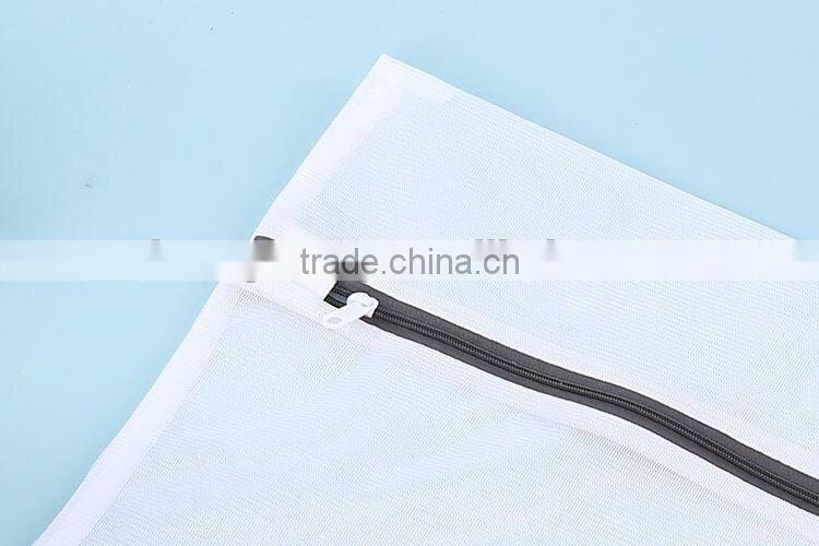 Polyester Mesh Laundry Wash Bags, Set of 4 (2 Medium & 2 Large)(TM-LB-012)