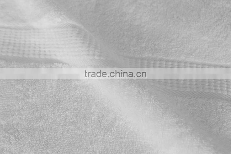 Wholesale price square 100 cotton custom white cheap hotel bath towel