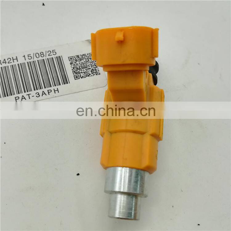 PAT Japanese Cars CDH275 Fuel Injectors For Diamante Galant Montero Sport 842-12295 732008C MD319792