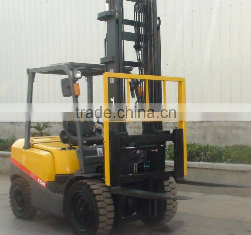 Forklift attachment hang on sideshifter