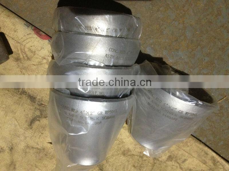 Butt welding pipe fittings