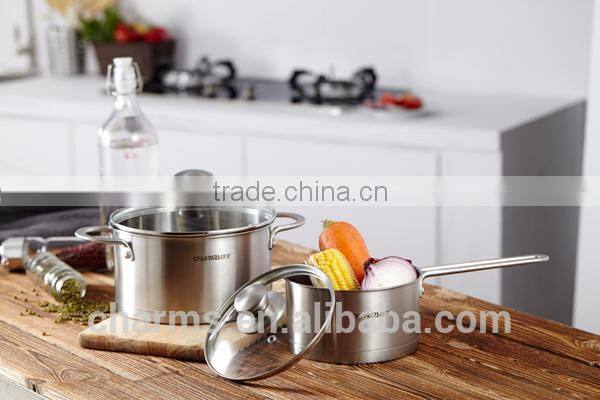 Romantic steamer pots with bakelite handle