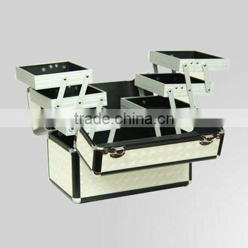 White crystal Cosmetic case DY2652K