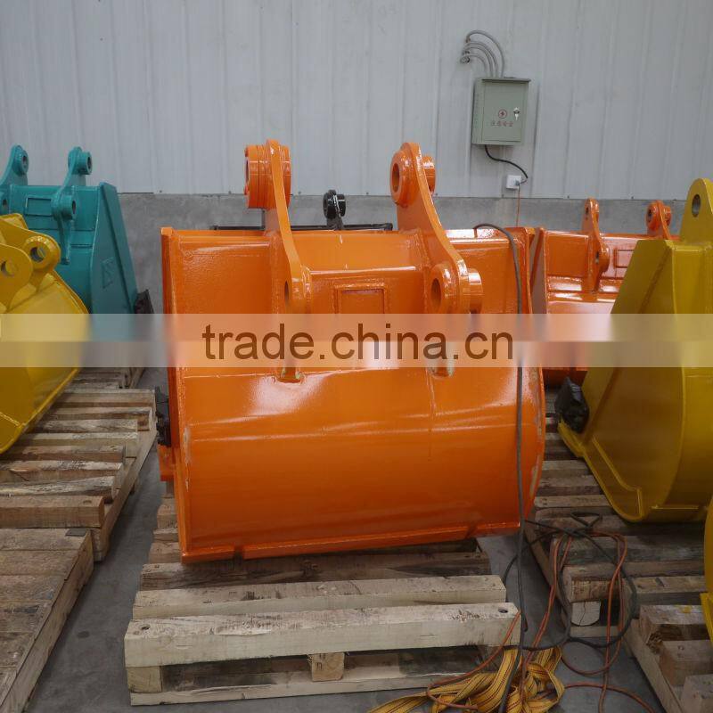 Excavator part of the Hitachi EX200 0.7cbm capacity excavator digging bucket
