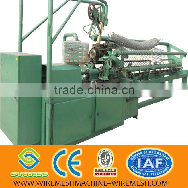 AUTOMATIC CHAIN LINK FENCE MACHINE(Factory)