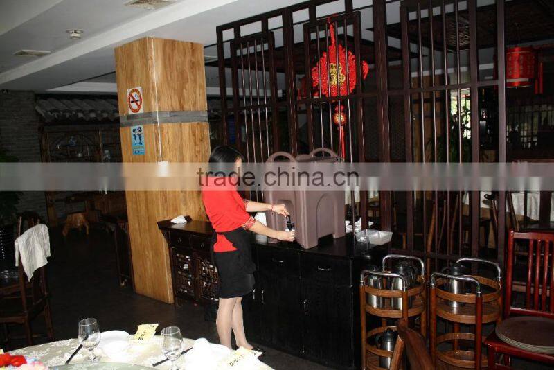 CE, FDA approved spigoted beverage container, insulated ice container for hold hot or cold drinks