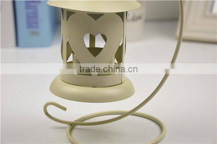 Heart shaped classical hollow candlestick metal candle holder, hanging wrought iron candlestick for home decoration