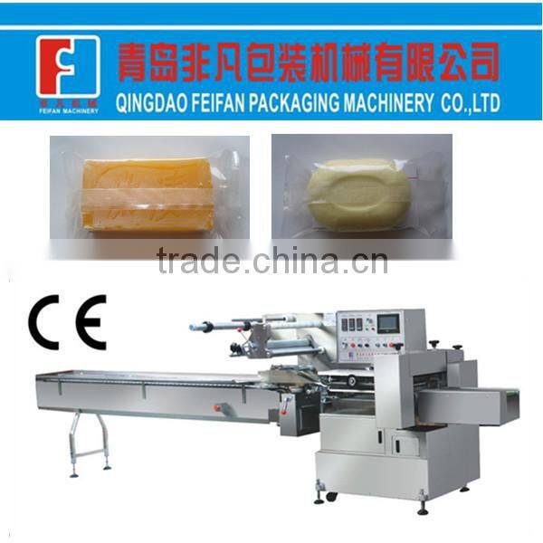 Automatic horizontal packing machine for manual soap wrapping packing