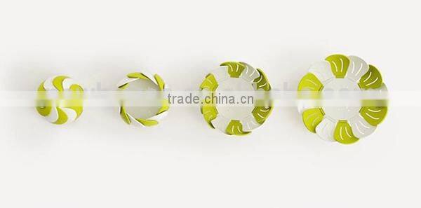 2016 Creative Peacock Folding Plastic Fruit Tray