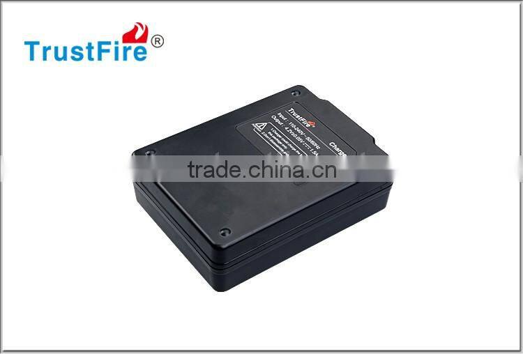 Trustfire 4.2V 6200mah waterproof battery 6200mah rechargeable battery pack with intelligent battery charger to bicycle light