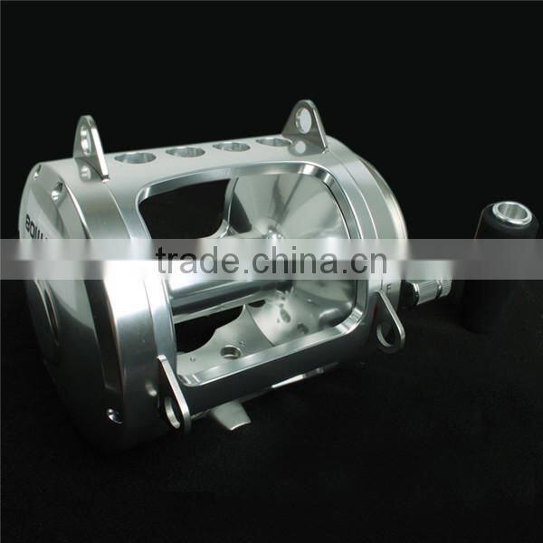 streamlined shape bait casting reels