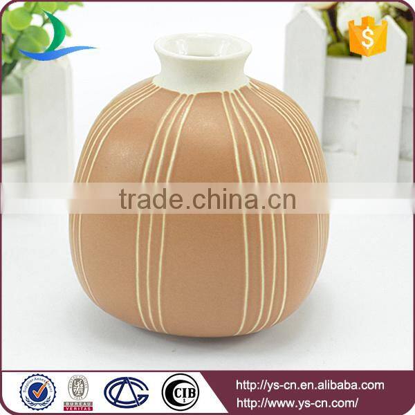 hot selling fashionable home decor Brown ceramic vase