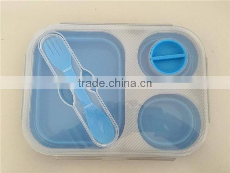 Foldable silicone lunch box with fork and knife