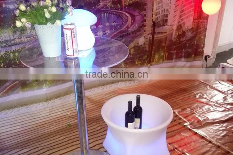 popular big outdoor plastic flower pot with led light