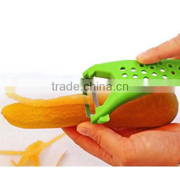 PE-0306 Easy Grip Vegetable, Fruit & Potato Multifunction Peeler