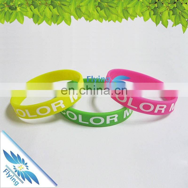 Glow in dark silicone wristbands Cool Green Light Blue Light Special Glow in Dard