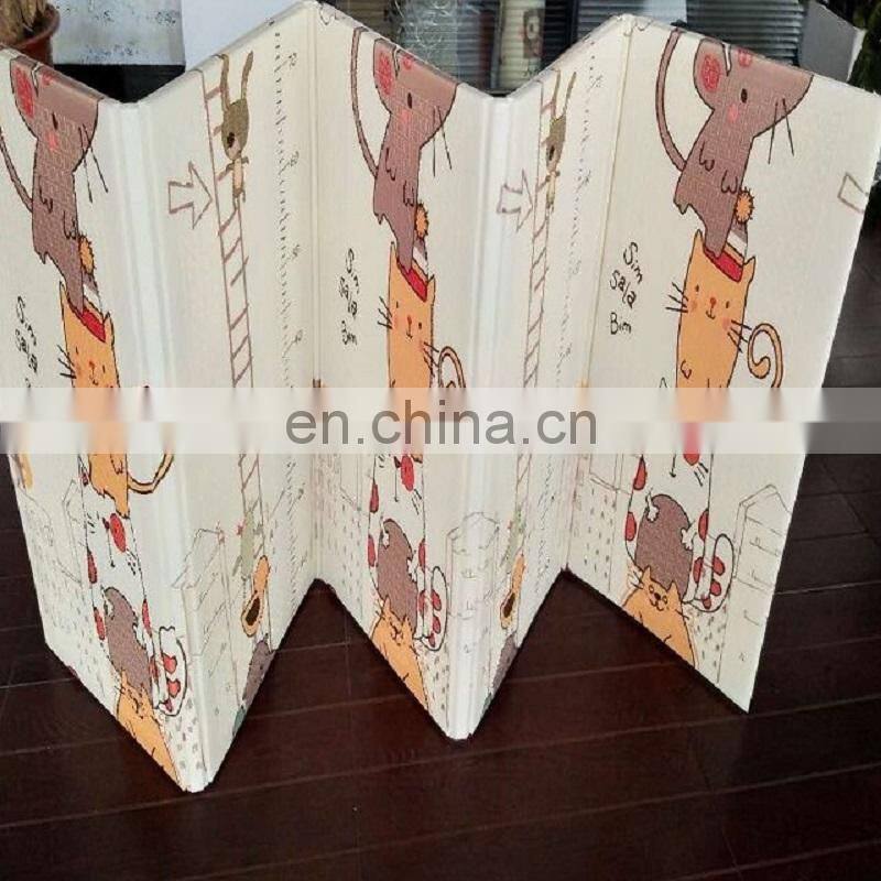 XPE Foldable Play Mat with Baby Animal