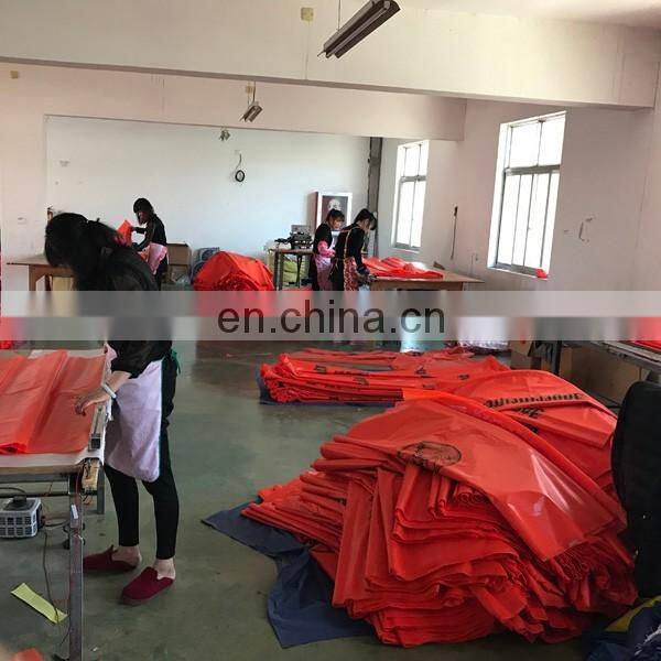 Plastic Emergency Rain Disposable Raincoat with Golf Ball and Keychain