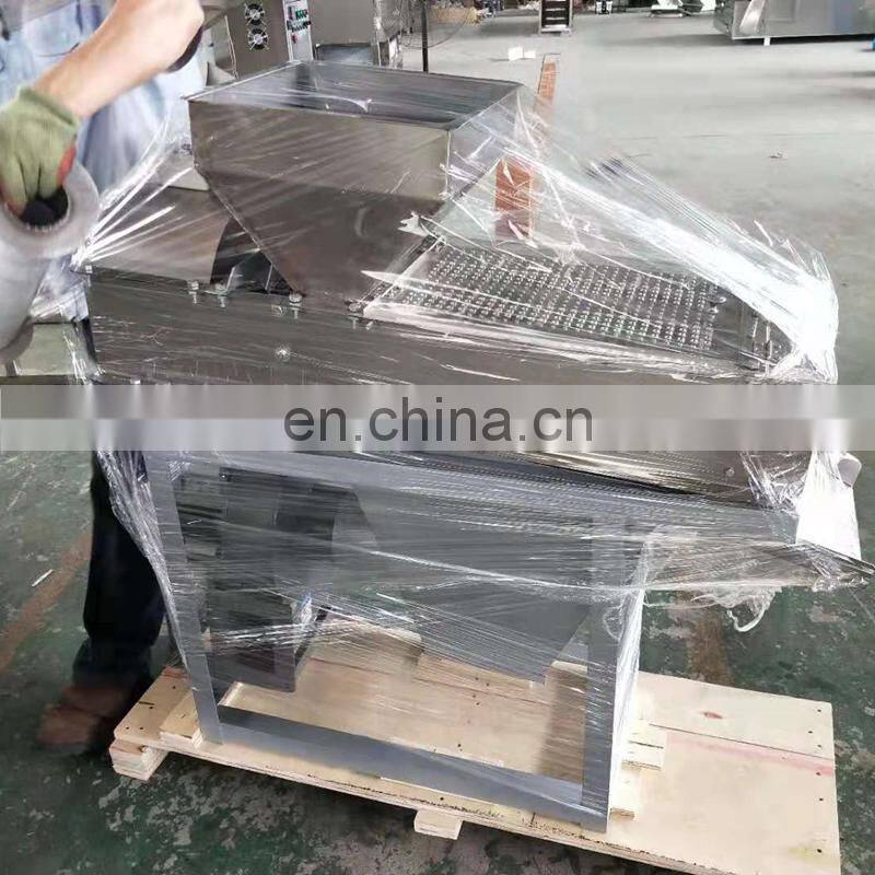 dry type peanut peeling machine / blanched peanuts skin peeler