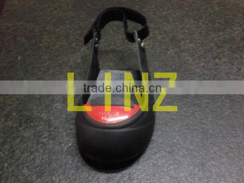 rubber anti-slip cover with aluminun toe cap for visitors