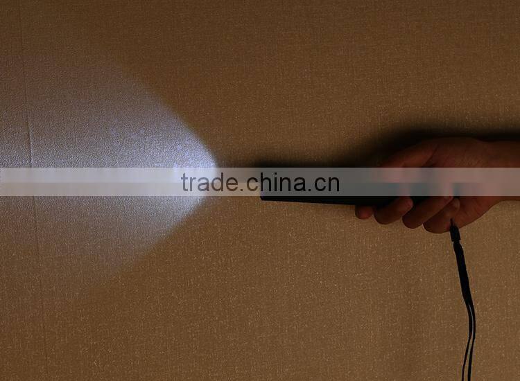 Supply from factory Durable Super bright glare flashlight