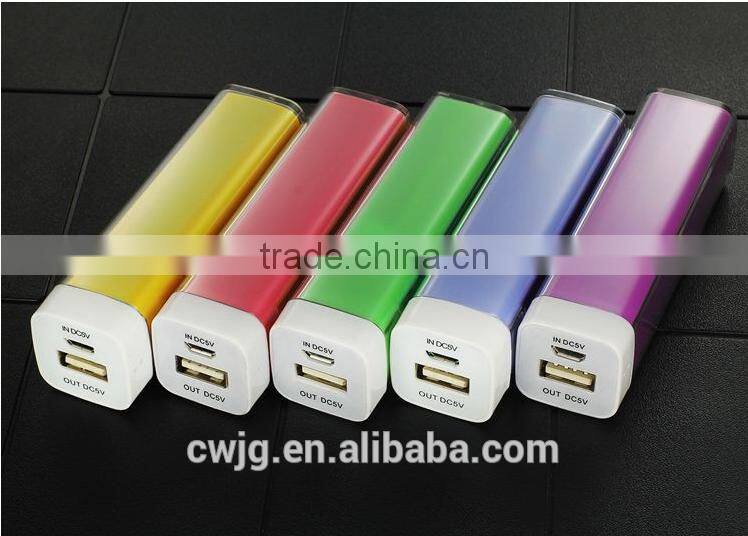 Universal Power Bank 2600mah Exterbal Battery For All Mobile Phone Minion Power Bank