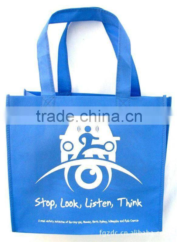 Manual screen printing for clothes