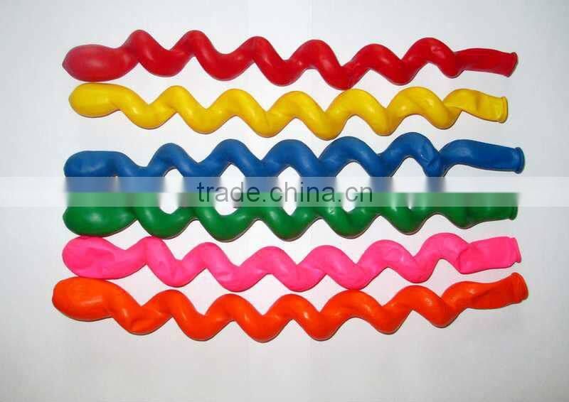spiral shaped latex ballons