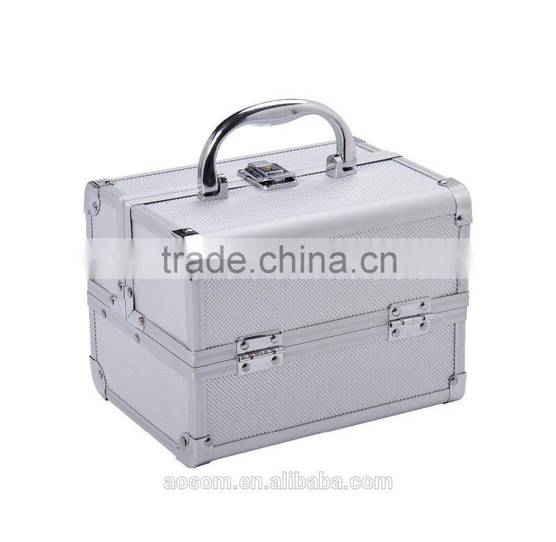 Soozier Professional Mirrored Makeup Artist Cosmetic Travel Mini Case with Pull-Out Trays - Silver