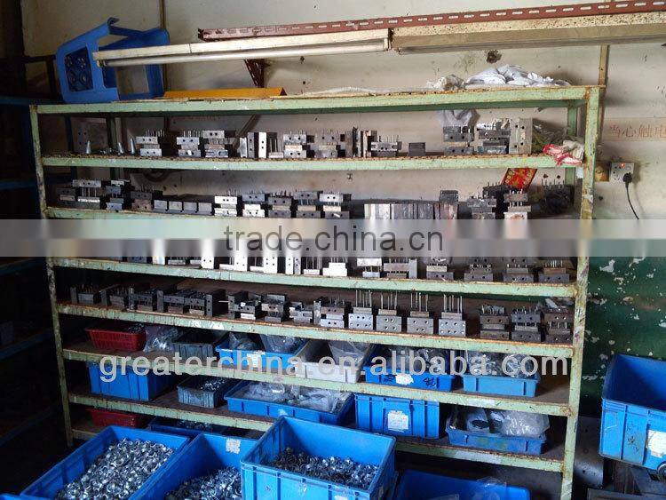 Religious zinc alloy Metal cross keychain