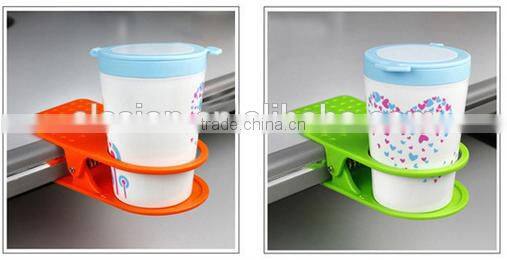 Creative Cup / Bottle Holder Clip used for Desk or Table , Mixed colors