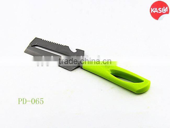 Multi-Functional Peeler Serrated vegetable peeler with cover PD-068