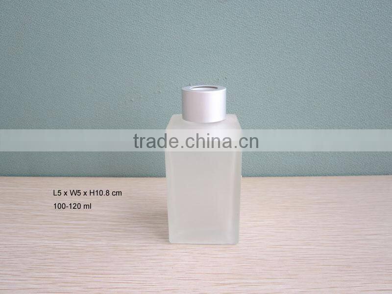 glass bottle,essential oil jar