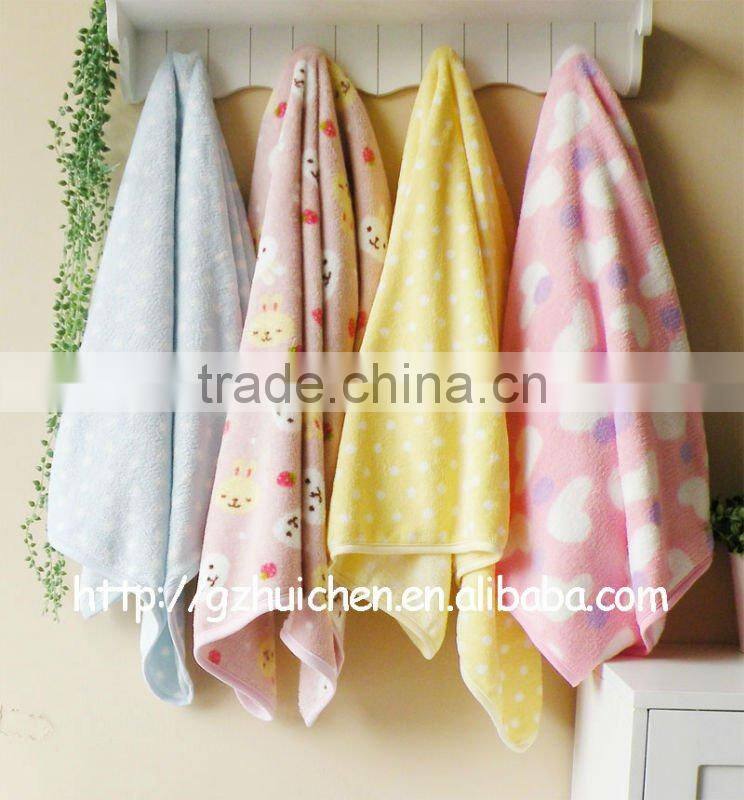 2011 autumn baby wear 100% polyester print interlock coral fleece blanket