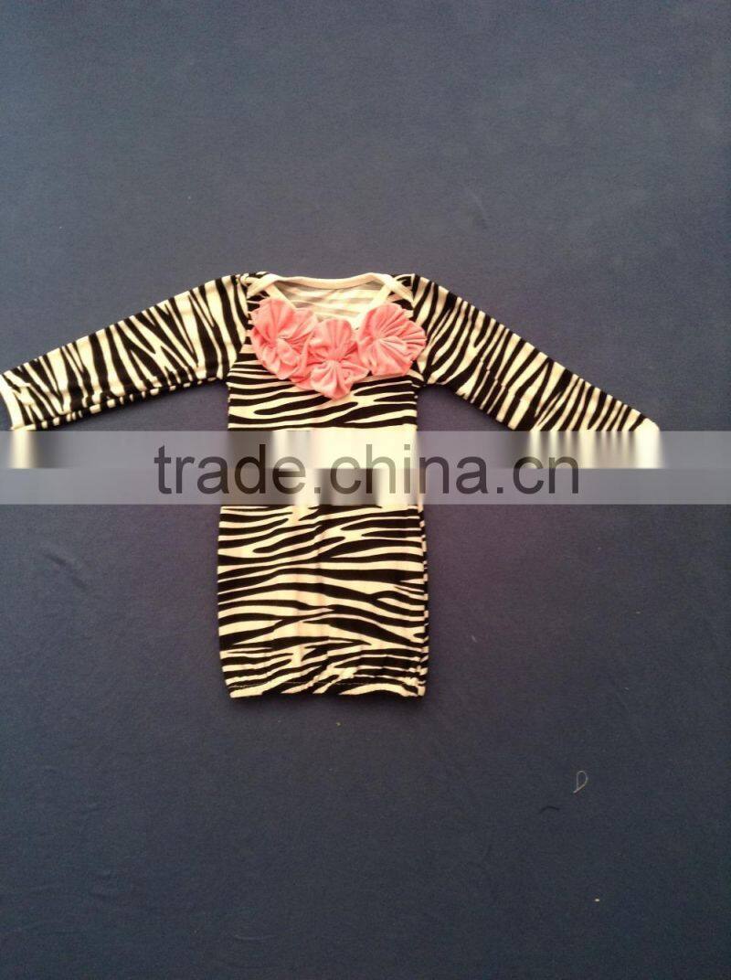 XF-238 kids wholesale boutique girl's dress with 3 pink flowers party long sleeve gown