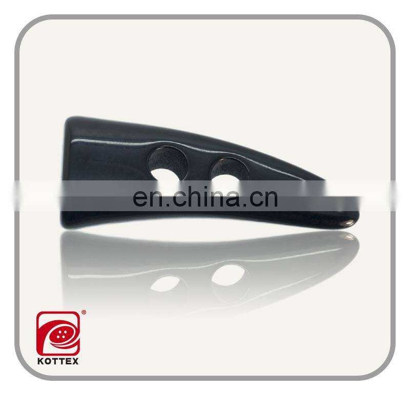 2014 plastic horn button toggle button for garment accessories