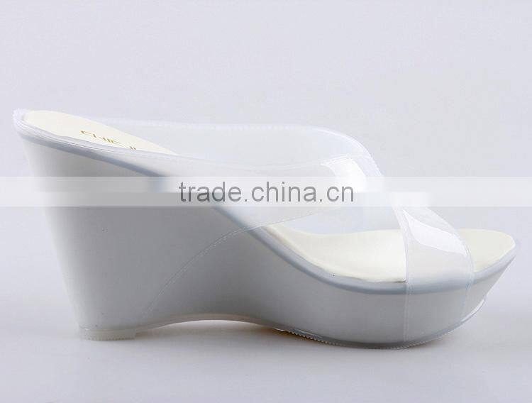 2016 Manufacturers newest design crystal straps jelly sandals wedge shoes FW16 pvc ladies shoes