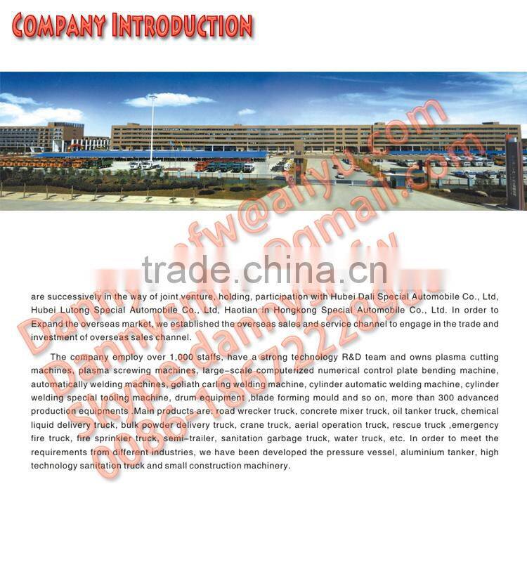 flat bed road cleaner with crane truck emergency rescue truck wrecker for sale