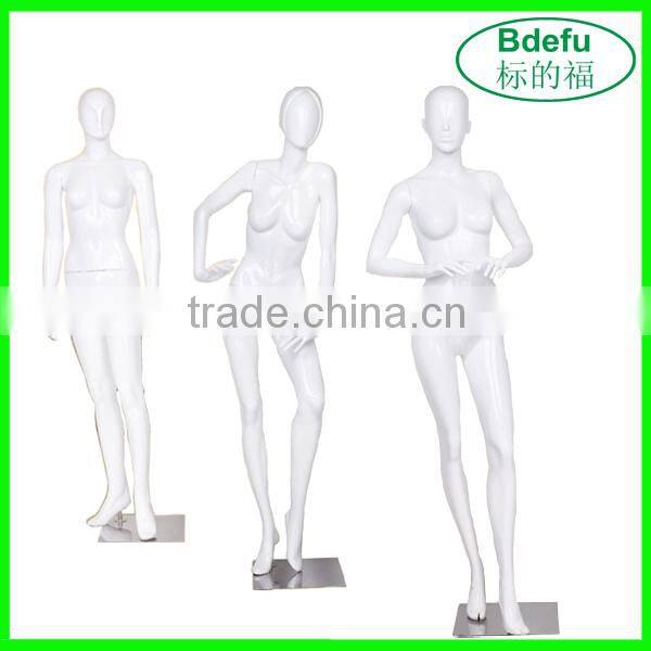 Fashion window mannequins display /mannequins /ghost mannequin