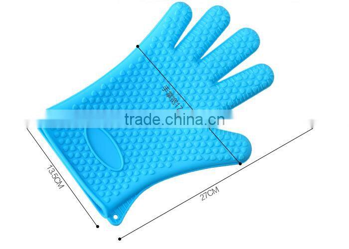 Heat-resistant microwave oven use silicone mitts