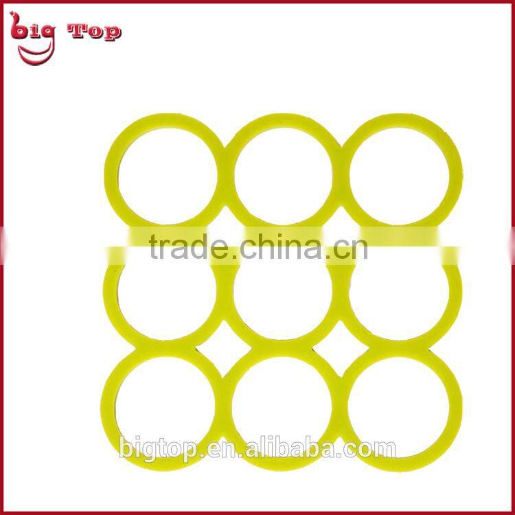 BT0120 Wholesale Silicone Square Shapes Heat Resistant Table Mat with 9 Round Shape Pot Holder Table Mat Insulating Pat Cup Mat