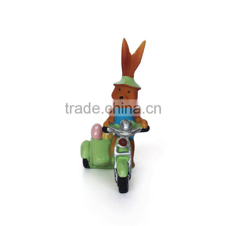 2015 customized polyresin rabbit figurine crafts