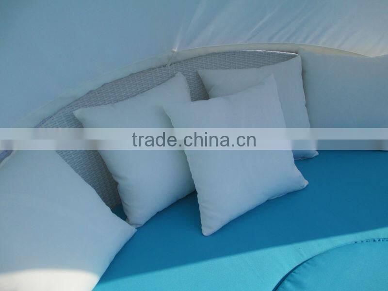 Outdoor furniture wicker sunbed round daybed with canopy