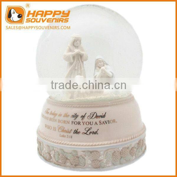 High Quality Resin European White Snow Globe
