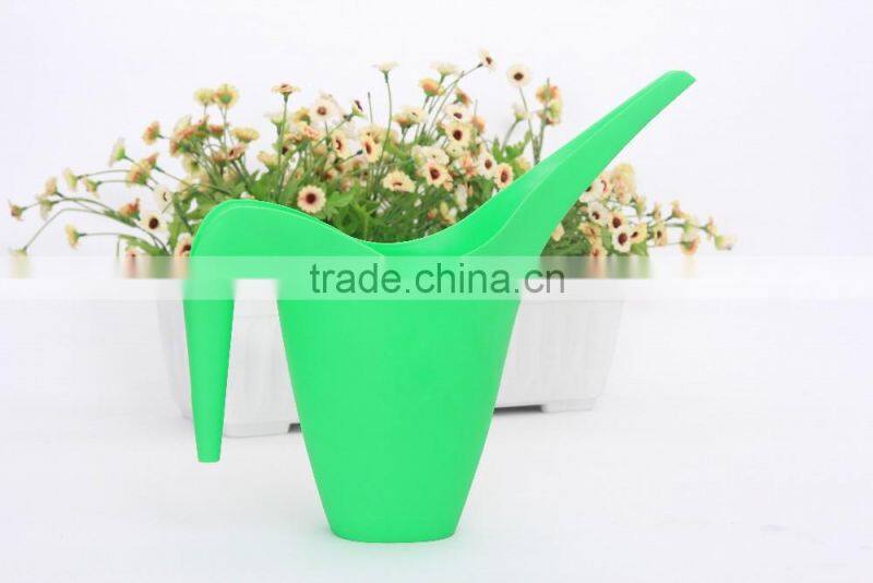 wholesale Plastic colorful 1.8L watering can for garden