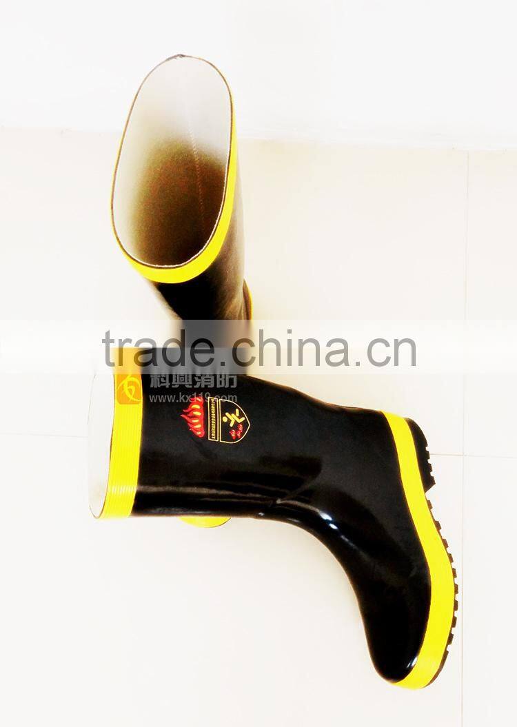 Factory direct sale Rubber material cheap lightweight Fire Rubber Boots for fire man