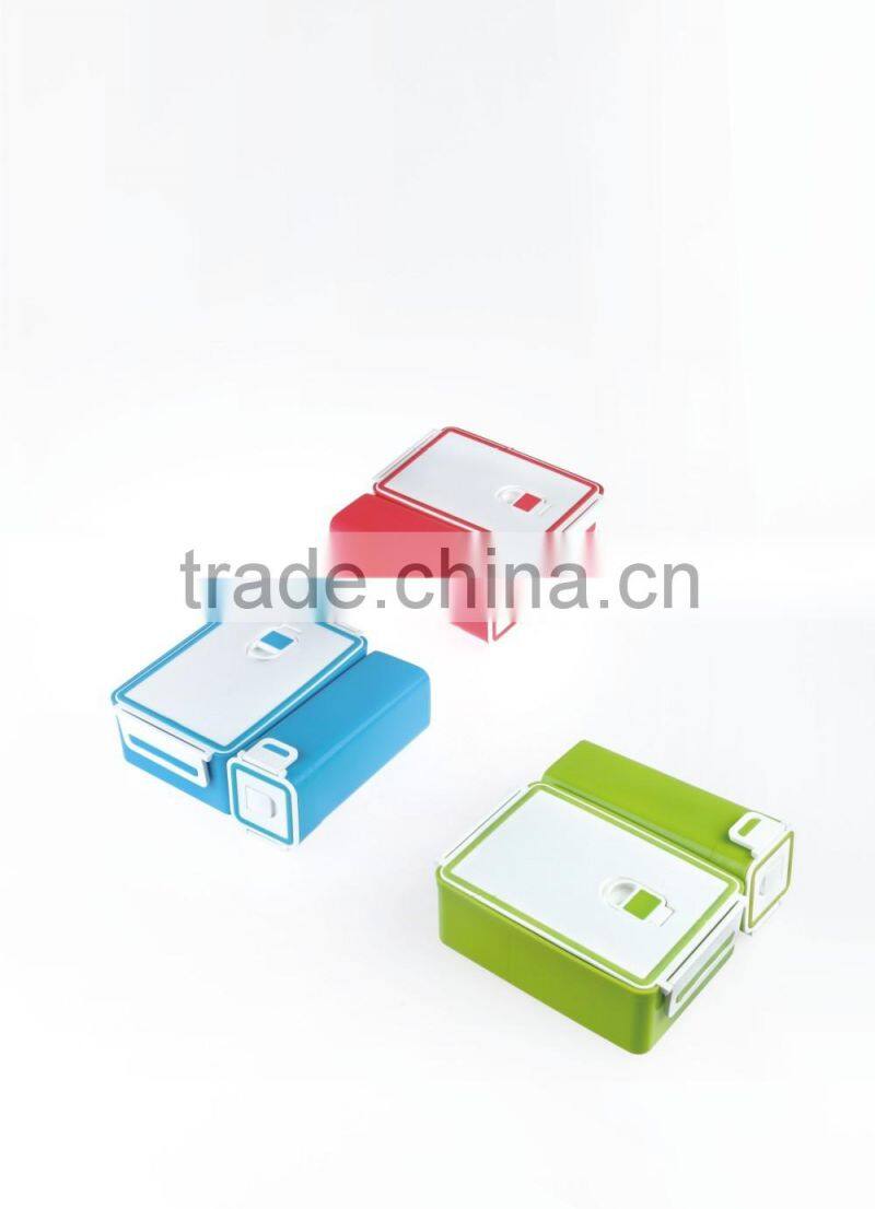 Plastic food container with water bottle, microwave food box